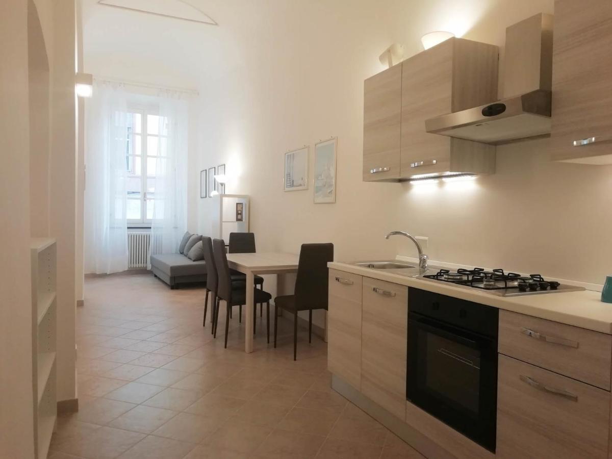 Mistrangelohome 5 - Appartamento In Pieno Centro Savona Exterior photo