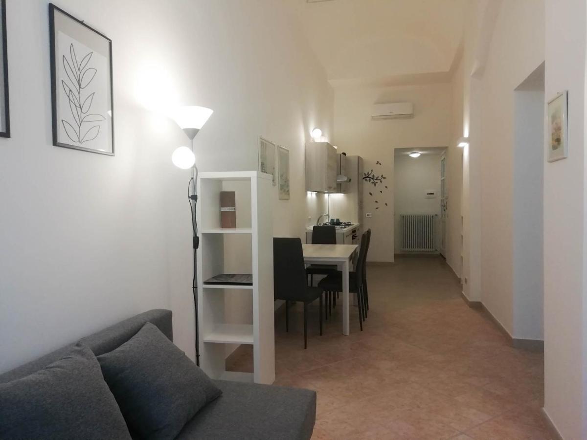 Mistrangelohome 5 - Appartamento In Pieno Centro Savona Exterior photo