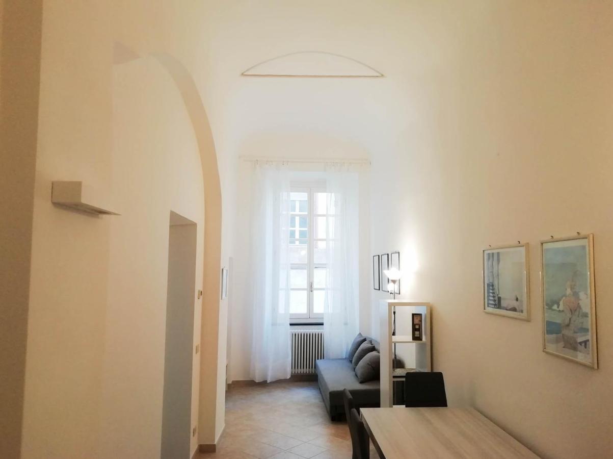 Mistrangelohome 5 - Appartamento In Pieno Centro Savona Exterior photo