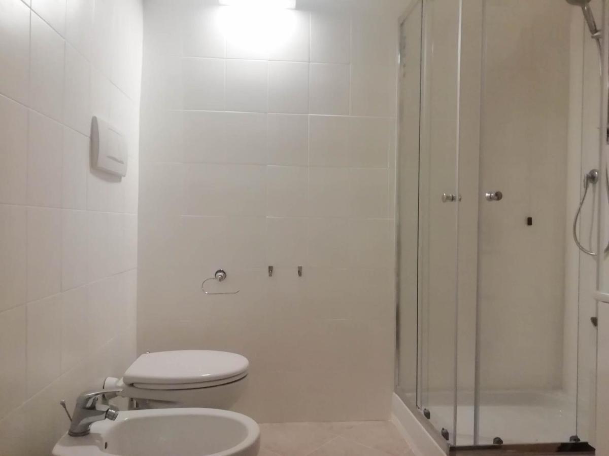 Mistrangelohome 5 - Appartamento In Pieno Centro Savona Exterior photo