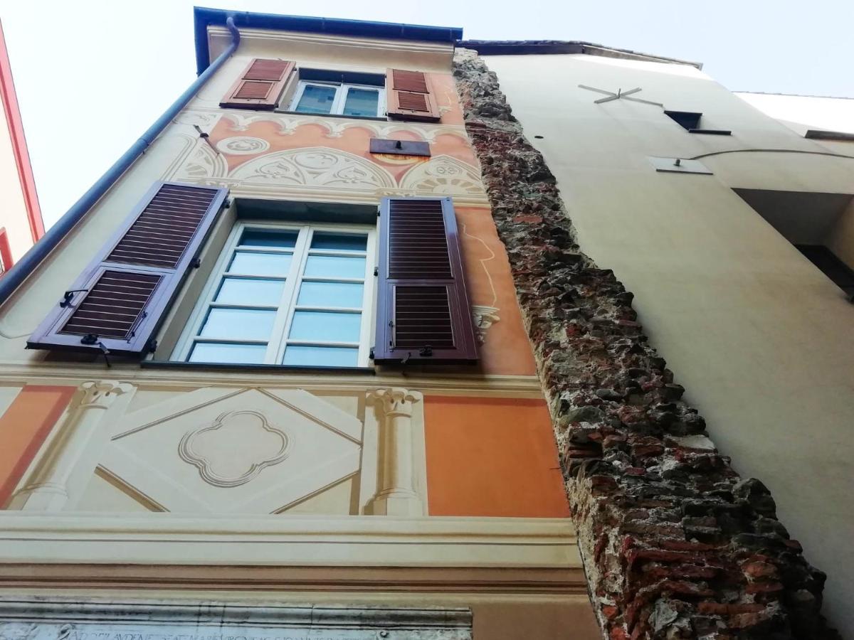 Mistrangelohome 5 - Appartamento In Pieno Centro Savona Exterior photo